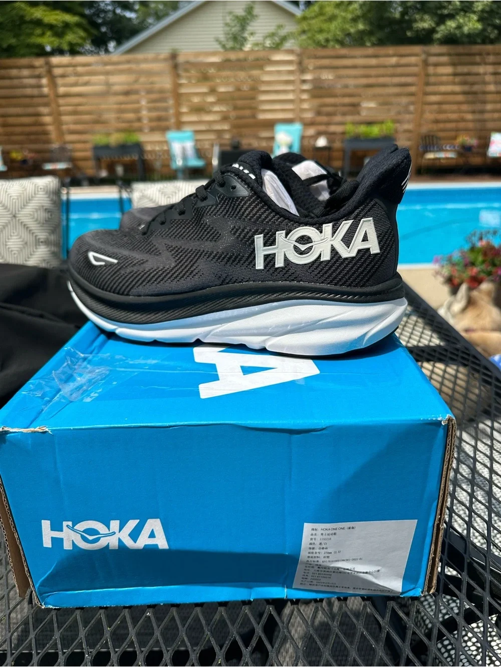 NEW Hoka Men Clifton 9 Sneaker Running Shoes Black/White, Size 9D